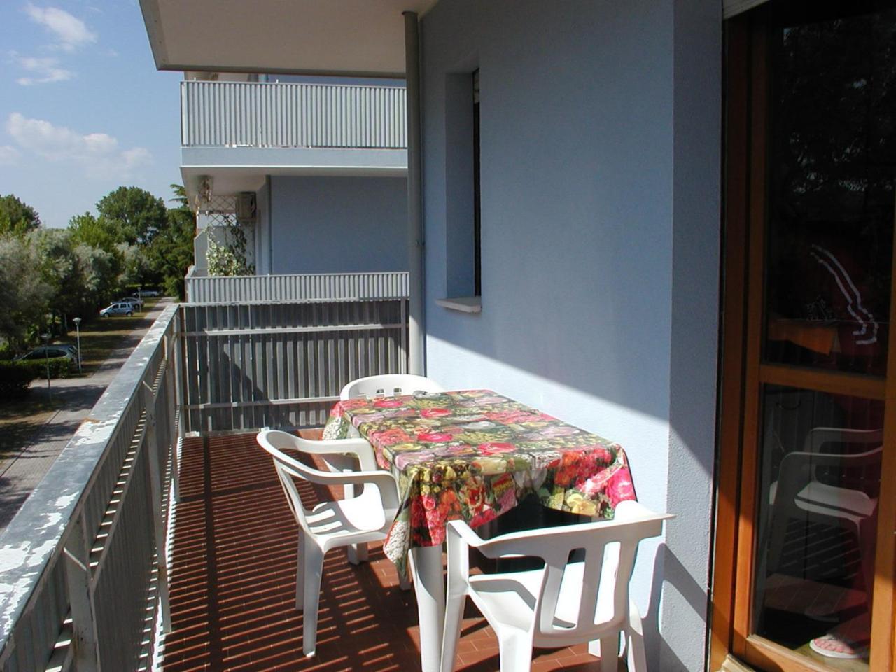 Appartamenti Valbella Con Piscina บิบิโอเน ภายนอก รูปภาพ